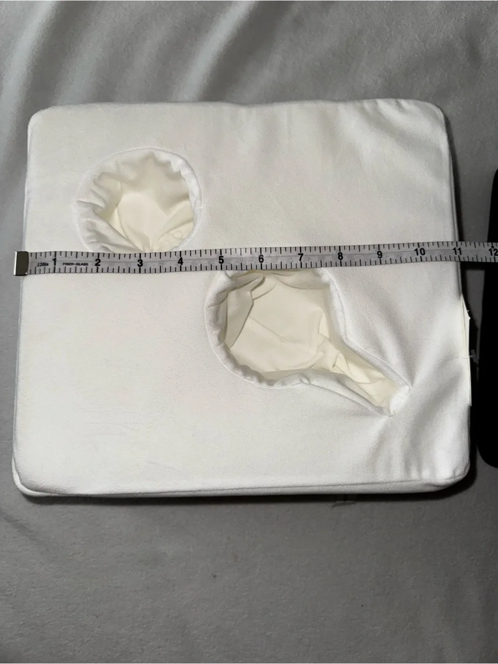 NEW! SOFA BUDDY Cupholder Cushions Set of 2 (1 Each: Ivory & Black), New w/ Tag!